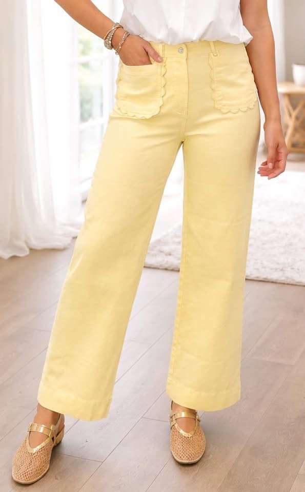 Scallop Patch Jeans