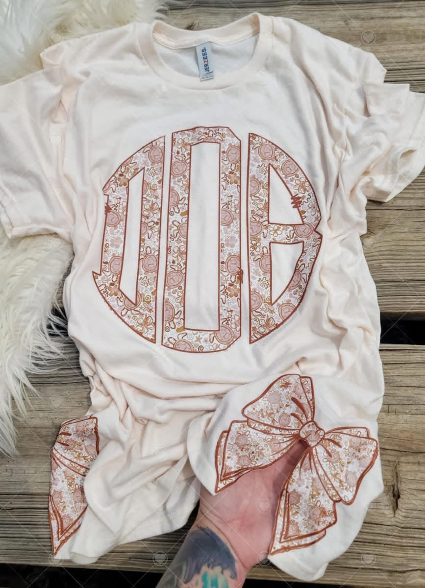 Doodle Monogram w side bows